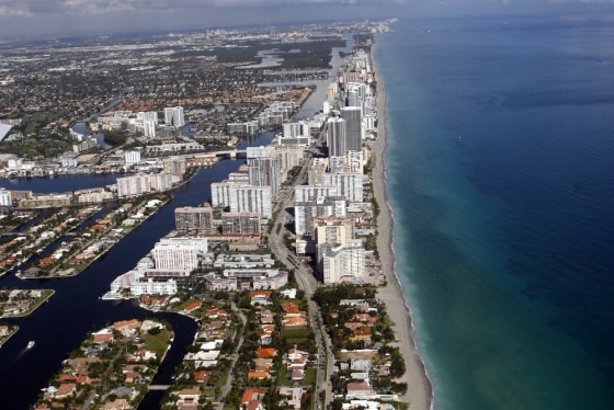 MIAMI - DECEMBER 7: An aerial view shows the city of Miami, Florida on December 7, 2006. (Photo by Marc Serota/Getty Images)